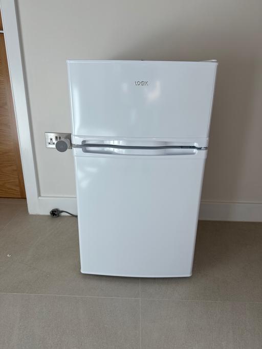 Buy & Sell Bicester Cherwell - Photos for New Logik Fridge Freezer