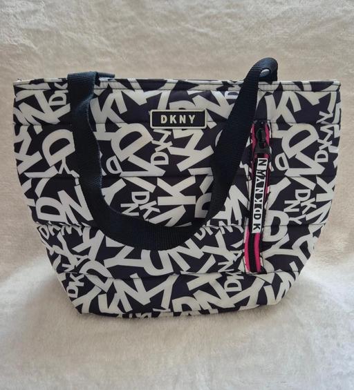 Buy & Sell The Hale North West London - Photos for DKNY handbag