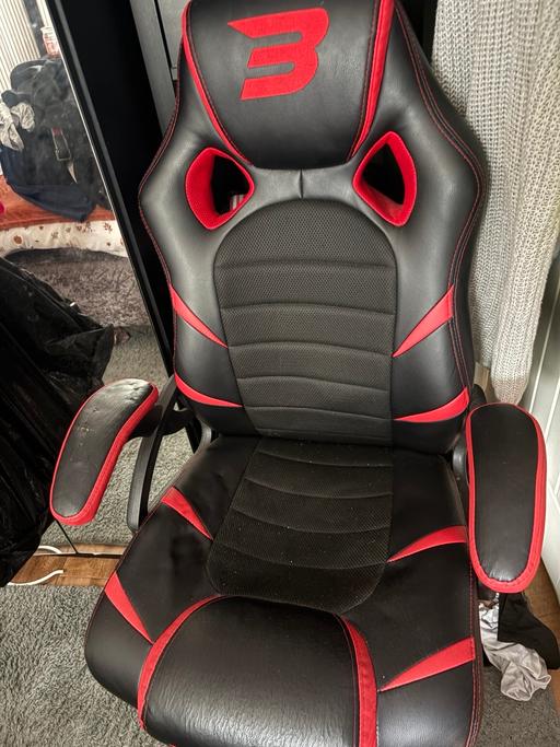 Buy & Sell Acocks Green Birmingham - Photos for Gaming chair & table