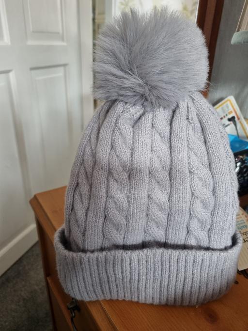 Buy & Sell Pendeford Wolverhampton - Photos for ladies bobble hat line new
