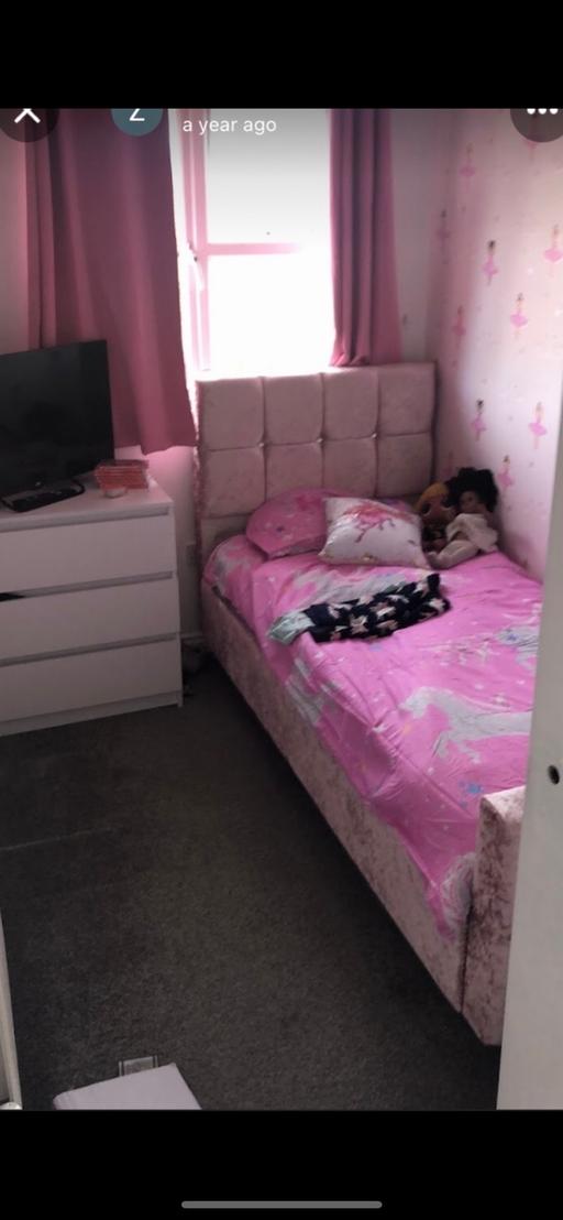 Buy & Sell Smethwick Sandwell - Photos for Pink single bed