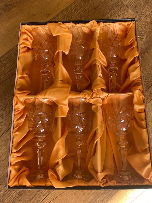 Buy & Sell Great Notley Braintree - Photos for 6 crystal wine glasses