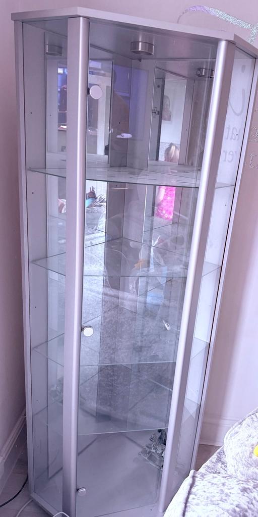 Buy & Sell Ocker Hill Sandwell - Photos for Corner glass cabinet