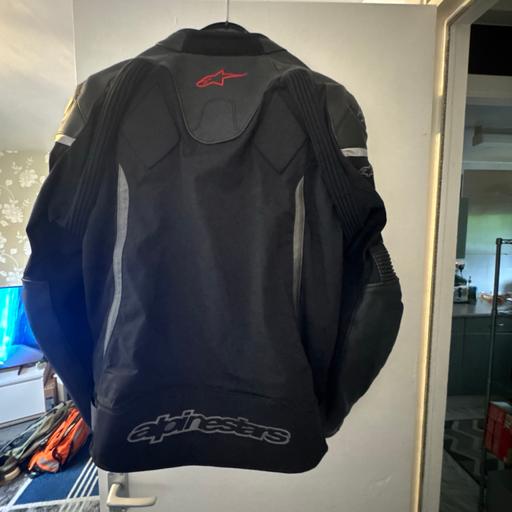 Vehicles Quarry Bank Dudley - Photos for Alpine stars XXL jacket SPX