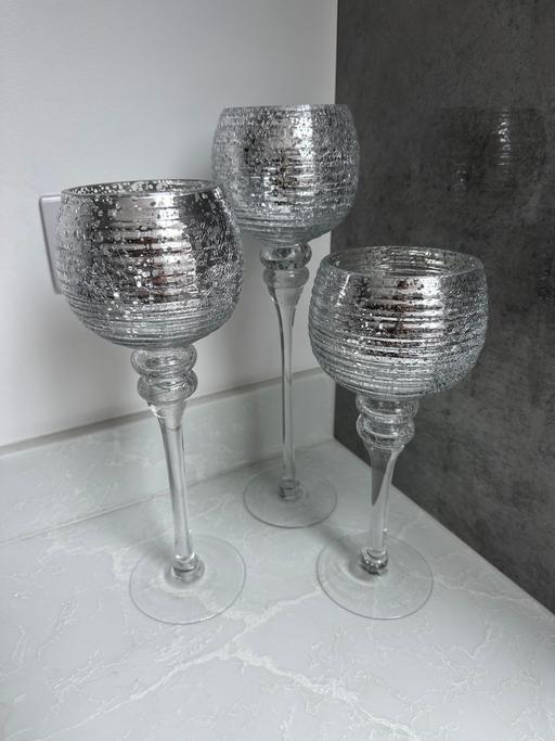 Buy & Sell Whiston Knowsley - Photos for Taskers vases 