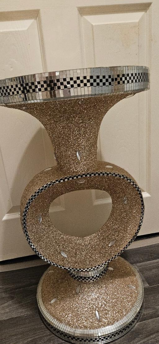 Buy & Sell Woolwich South East London - Photos for Rose and silver sparkly table