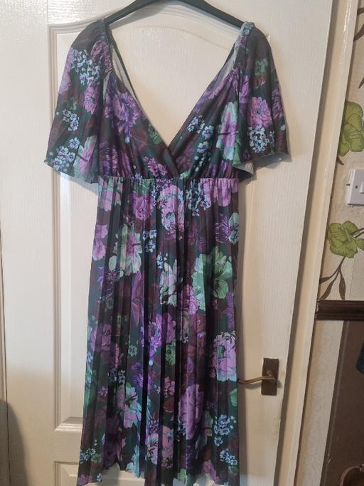 Buy & Sell Ocker Hill Sandwell - Photos for modern pleated dress from Asos uk 18