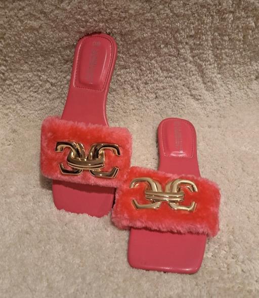 Buy & Sell The Hale North West London - Photos for ladies Sandals Size 5