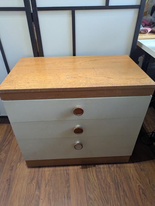 Buy & Sell King`s Cross Central London - Photos for Natural wood chest of drawers NW11 8LX