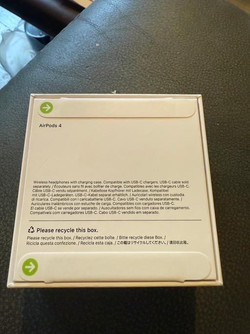 Buy & Sell Weoley Castle Birmingham - Photos for AirPods 4
