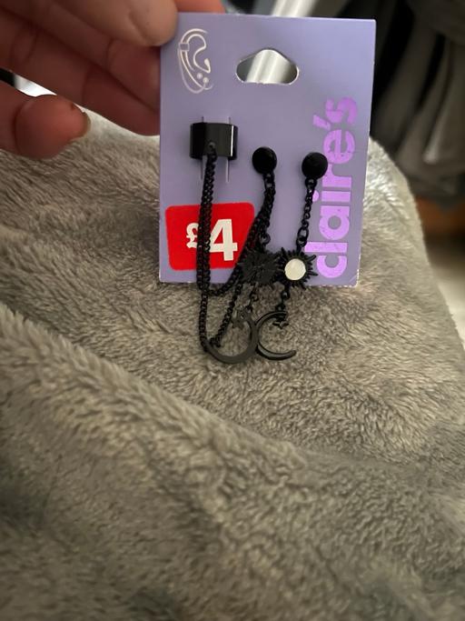 Buy & Sell Wednesfield Wolverhampton - Photos for Earrings £1 each