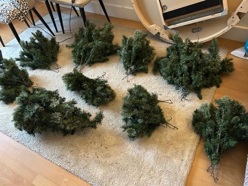Buy & Sell Bethnal Green East London - Photos for Christmas tree