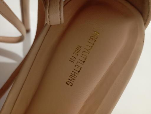 Buy & Sell Willenhall Walsall - Photos for plt heels wide fit