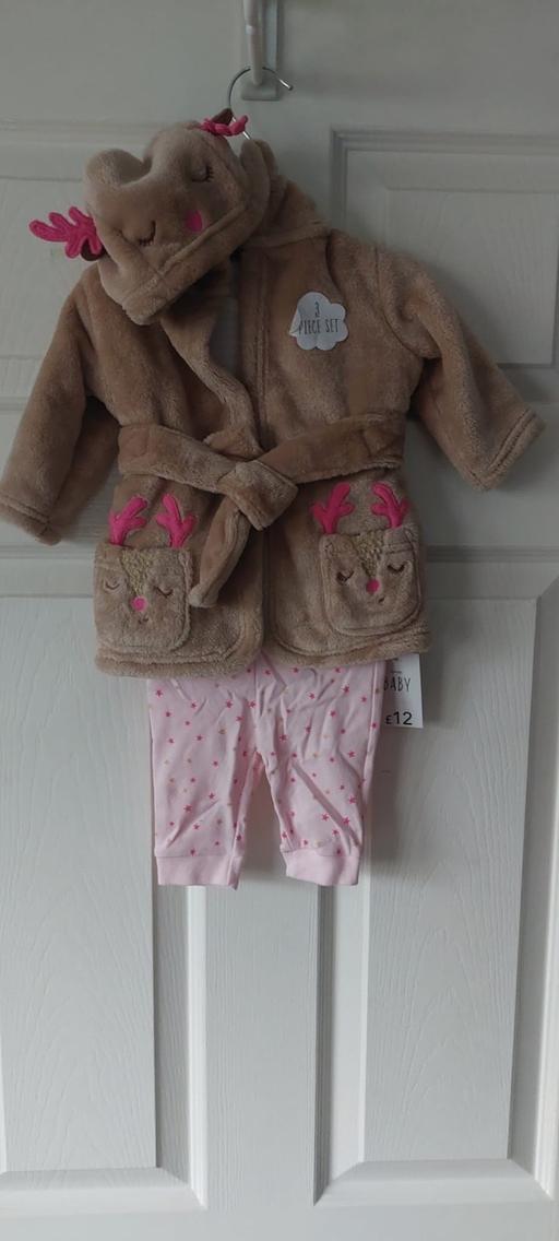 Buy & Sell Romford Havering - Photos for First size dressing gown / pyjamas set