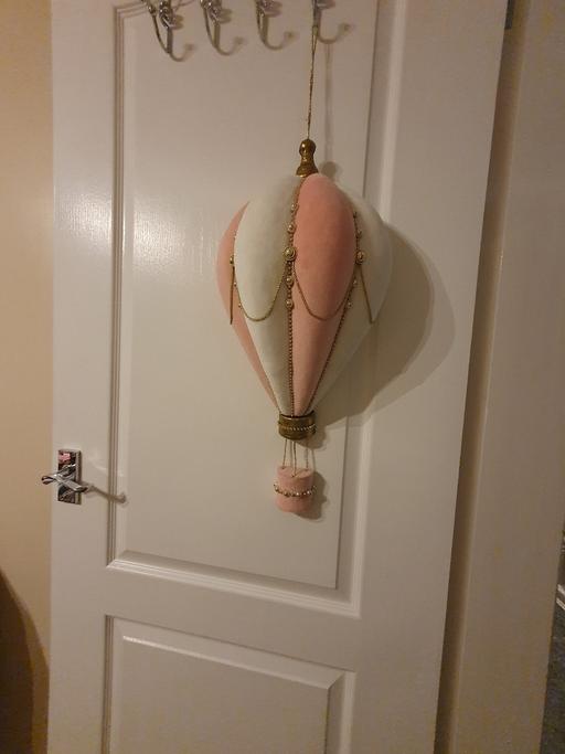 Buy & Sell Bradmore Wolverhampton - Photos for Large Air balloon decor GISELA GRAHAM