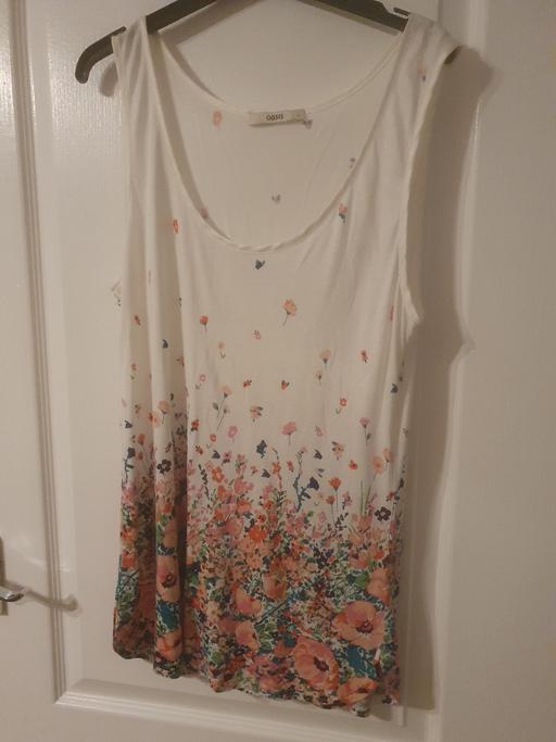 Buy & Sell Bradmore Wolverhampton - Photos for Oasis top LARGE (14-16)