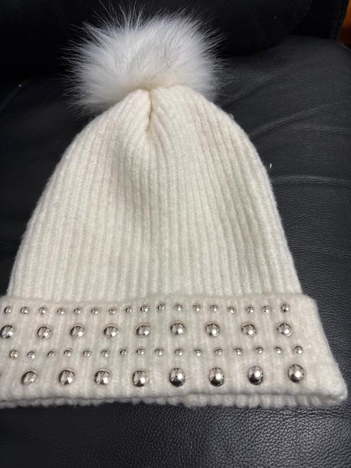 Buy & Sell Woodsetton Dudley - Photos for Ladies knitted hat