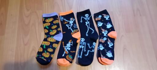 Buy & Sell Bilston Wolverhampton - Photos for 4 brand new pairs of mens socks