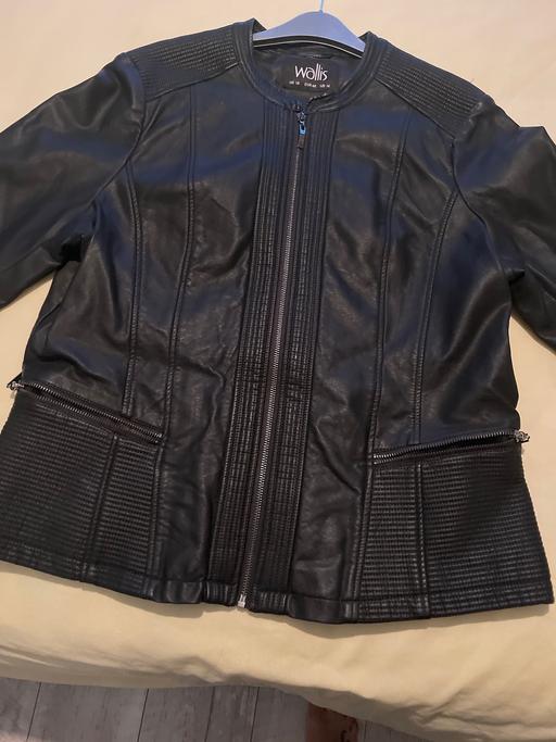 Buy & Sell Woodsetton Dudley - Photos for Jacket leatherett
