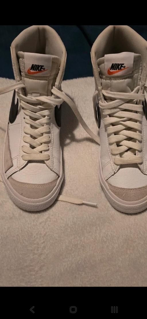 Buy & Sell Croydon Croydon - Photos for nike blazer size 4