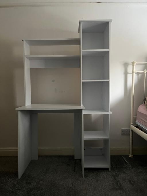 Buy & Sell Harwood Bolton - Photos for White desk with shelving