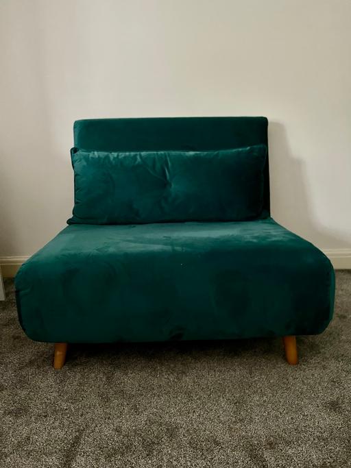 Buy & Sell Harwood Bolton - Photos for Green velvet single sofa bed