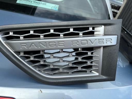 Vehicles Staincross Barnsley - Photos for Range Rover sport front grill and side grill’