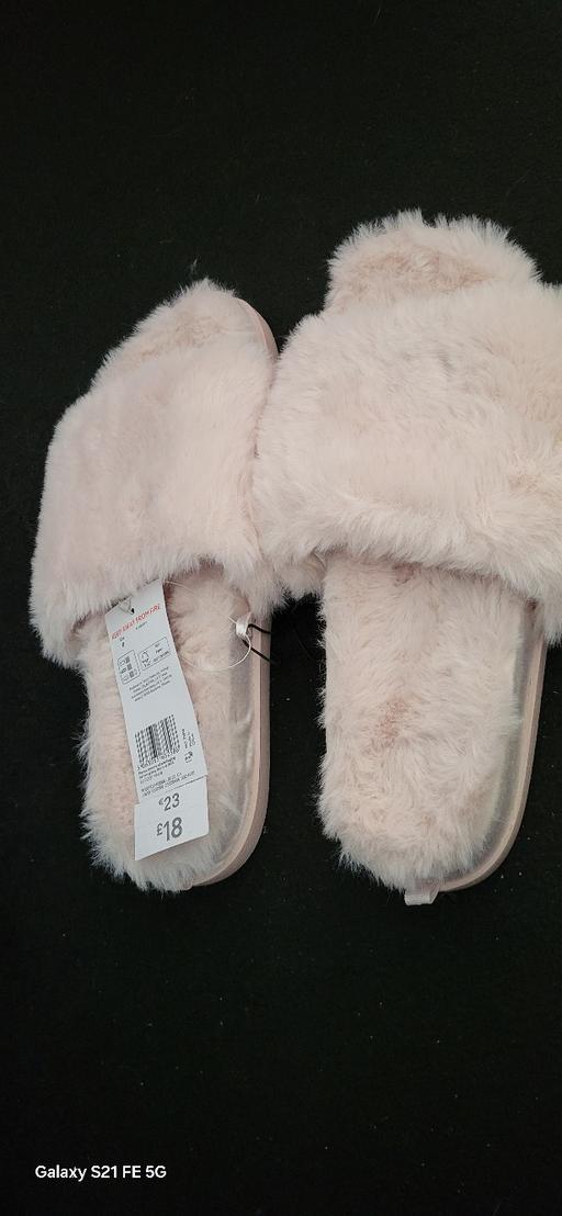 Buy & Sell Bloxwich Walsall - Photos for LADIES SLIPPERS NEW