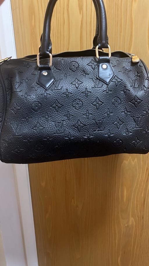 Buy & Sell Birmingham City Centre Birmingham - Photos for Black LV Purse