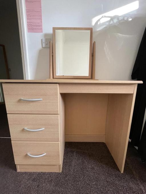 Buy & Sell Bow East London - Photos for Dresser and mirror