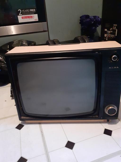 Buy & Sell Tyseley Birmingham - Photos for vintage portable TV 12 inch