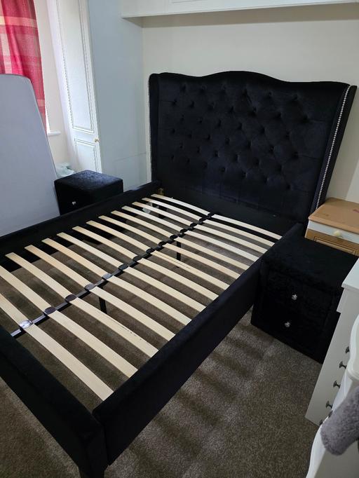 Buy & Sell Buckhurst Hill Epping Forest - Photos for (can deliver) Velvet Double bed frame