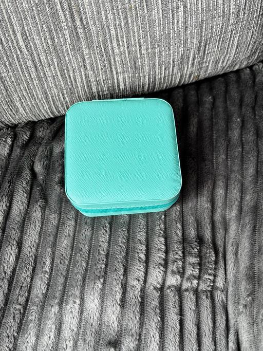 Buy & Sell Norbury South West London - Photos for Travel jewellery box
