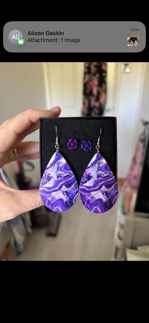 Buy & Sell Norbury South West London - Photos for 2 pairs of earrings