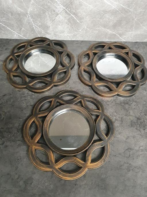 Buy & Sell Oxley Wolverhampton - Photos for 3 x small mirrors