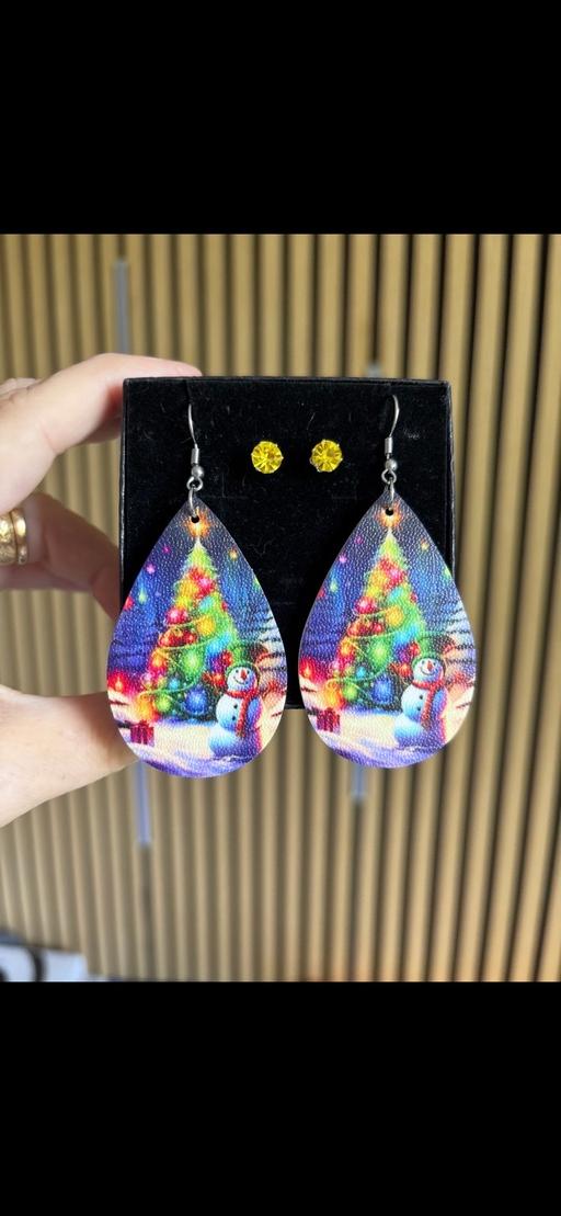Buy & Sell Norbury South West London - Photos for Set of 2 earrings