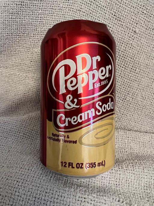 Buy & Sell Easington Lane Sunderland - Photos for Dr Pepper Cream Soda Candle ( New )