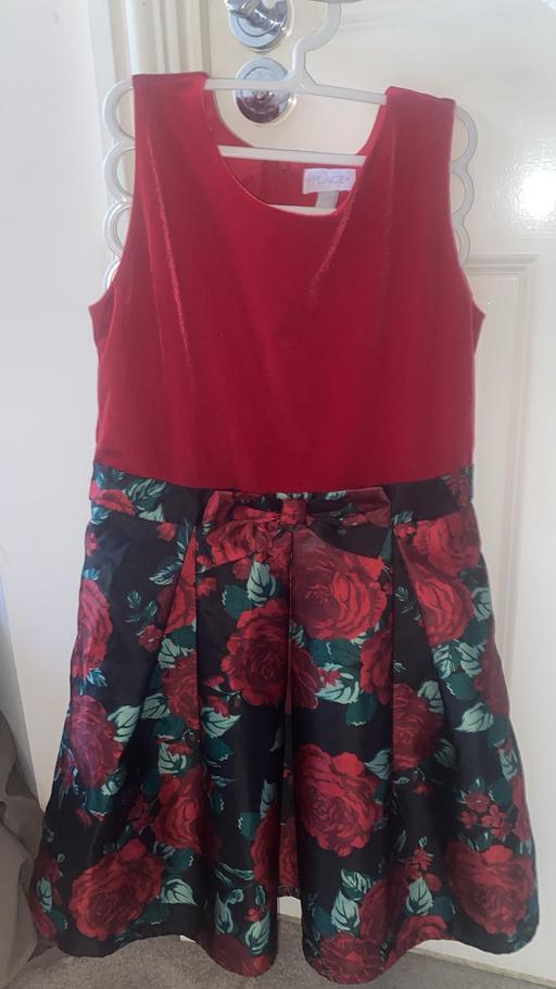 Buy & Sell Redbridge East London - Photos for Red sleeveless girl dress