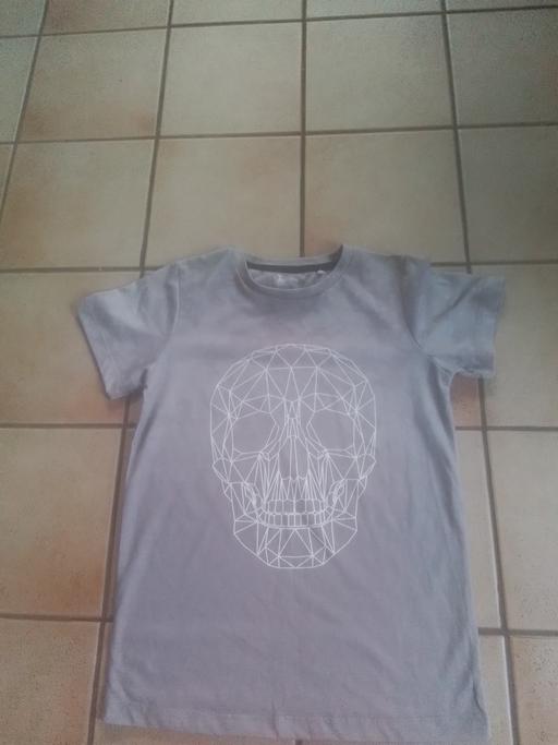 Buy & Sell Streetly Walsall - Photos for BOYS NEW TU TEE SHIRT