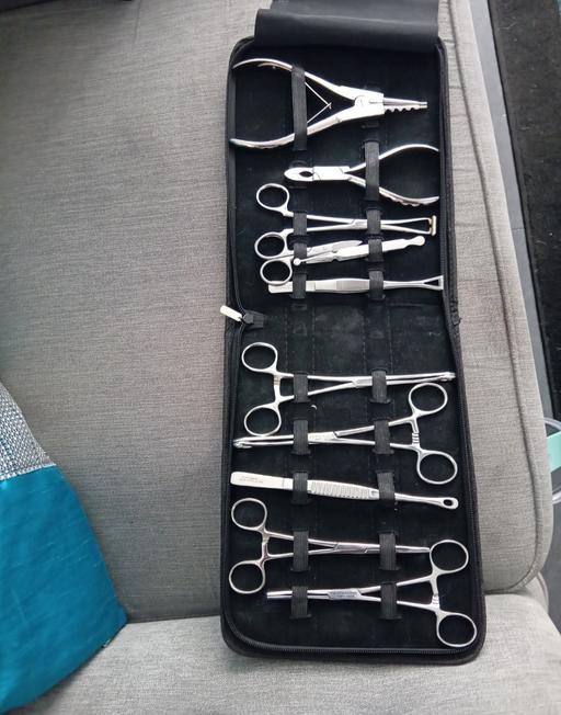 Buy & Sell Page Moss Knowsley - Photos for body piercing tools in case