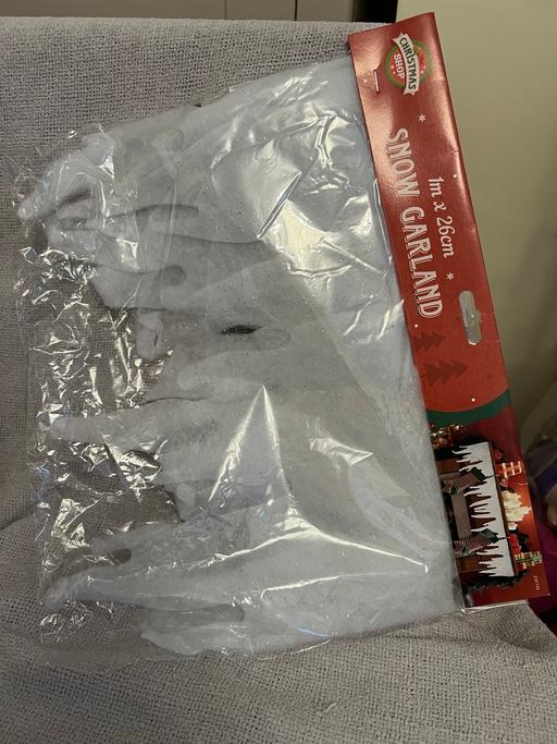 Buy & Sell Easington Lane Sunderland - Photos for Snow Garland ( New Sealed Item )
