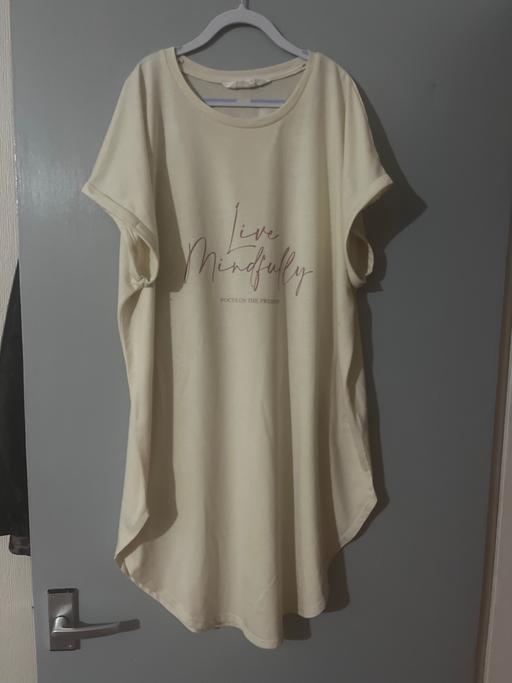 Buy & Sell Conisbrough Doncaster - Photos for Size 16 long T-shirt (live mindfully) positve