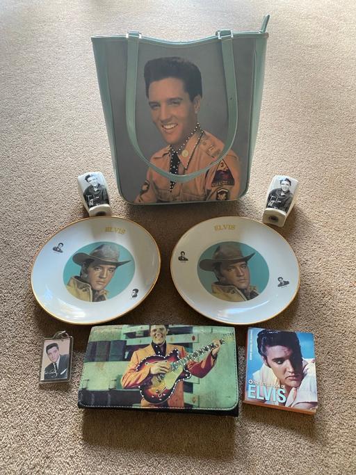 Buy & Sell West Bromwich Sandwell - Photos for Elvis presley memorabilia