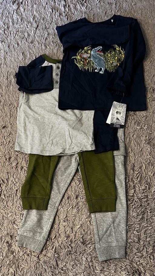 Buy & Sell Covent Garden Central London - Photos for Set of 4 tracksuits boys 2-3 years