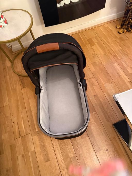 Buy & Sell Lower Gornal Dudley - Photos for baby bassinet carrycot