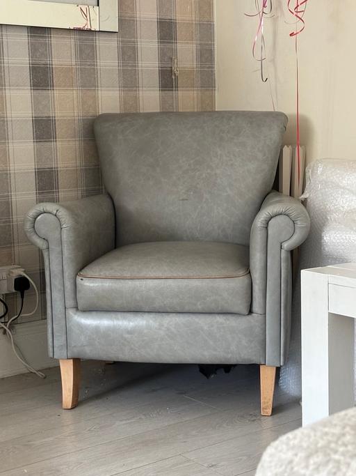 Buy & Sell Waltham Abbey Epping Forest - Photos for Chair