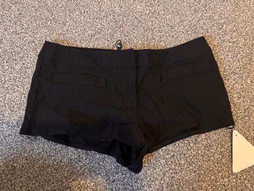 Buy & Sell Cherry Willingham Lincoln - Photos for Micro shorts