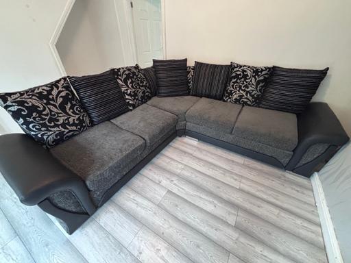 Buy & Sell Newton-Le-Willows Saint Helens - Photos for Corner sofa open to offers