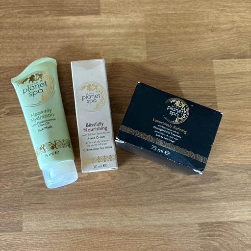 Buy & Sell Erdington Birmingham - Photos for Avon Planet Spa Gift Set