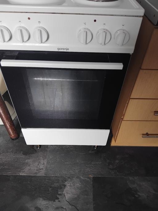 Buy & Sell Cwm Blaenau Gwent - Photos for A basic oven for sale